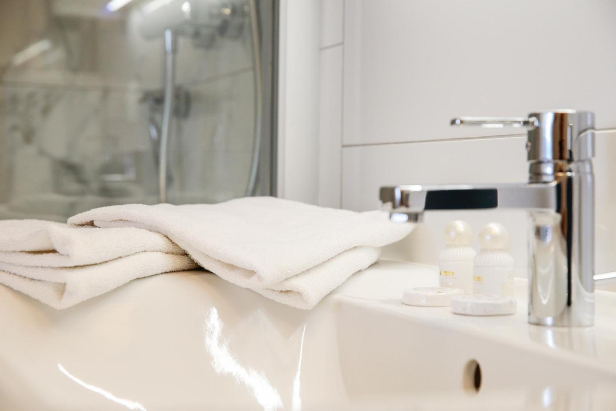 Dompanorama Der Weisse Pfau Apartment Fuer 2-4Pers Speyer Ngoại thất bức ảnh